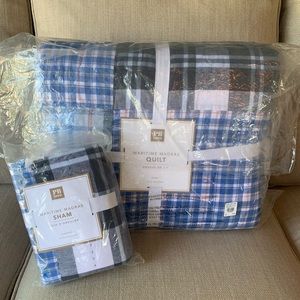 Pottery barn teen twin quilt and sham set
